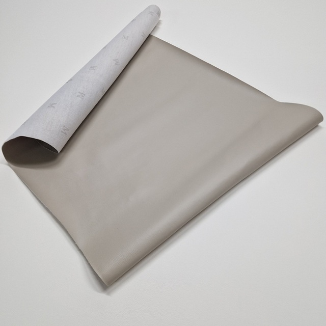 Umetno usnje, kos 68x52cm, bež