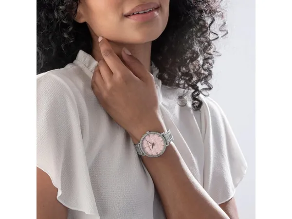 Modni utrip: 5 ženskih ur Michael Kors, ki utelešajo sodobno eleganco
