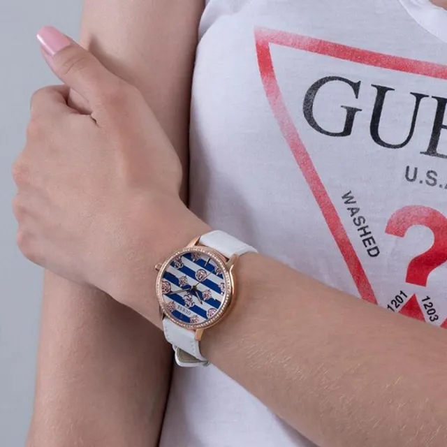 GUESS sat GW0398L2
